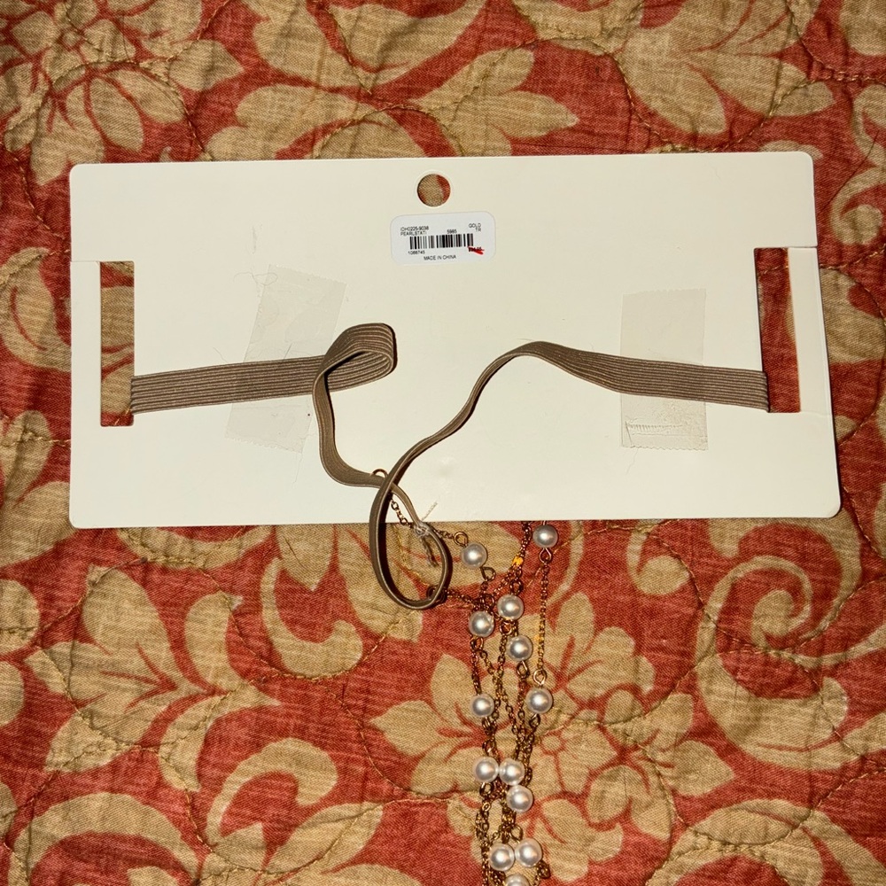 Pair of Francesca's Pearl & Rhinestone Thigh Chains - Beige Straps - Picture 7 of 9
